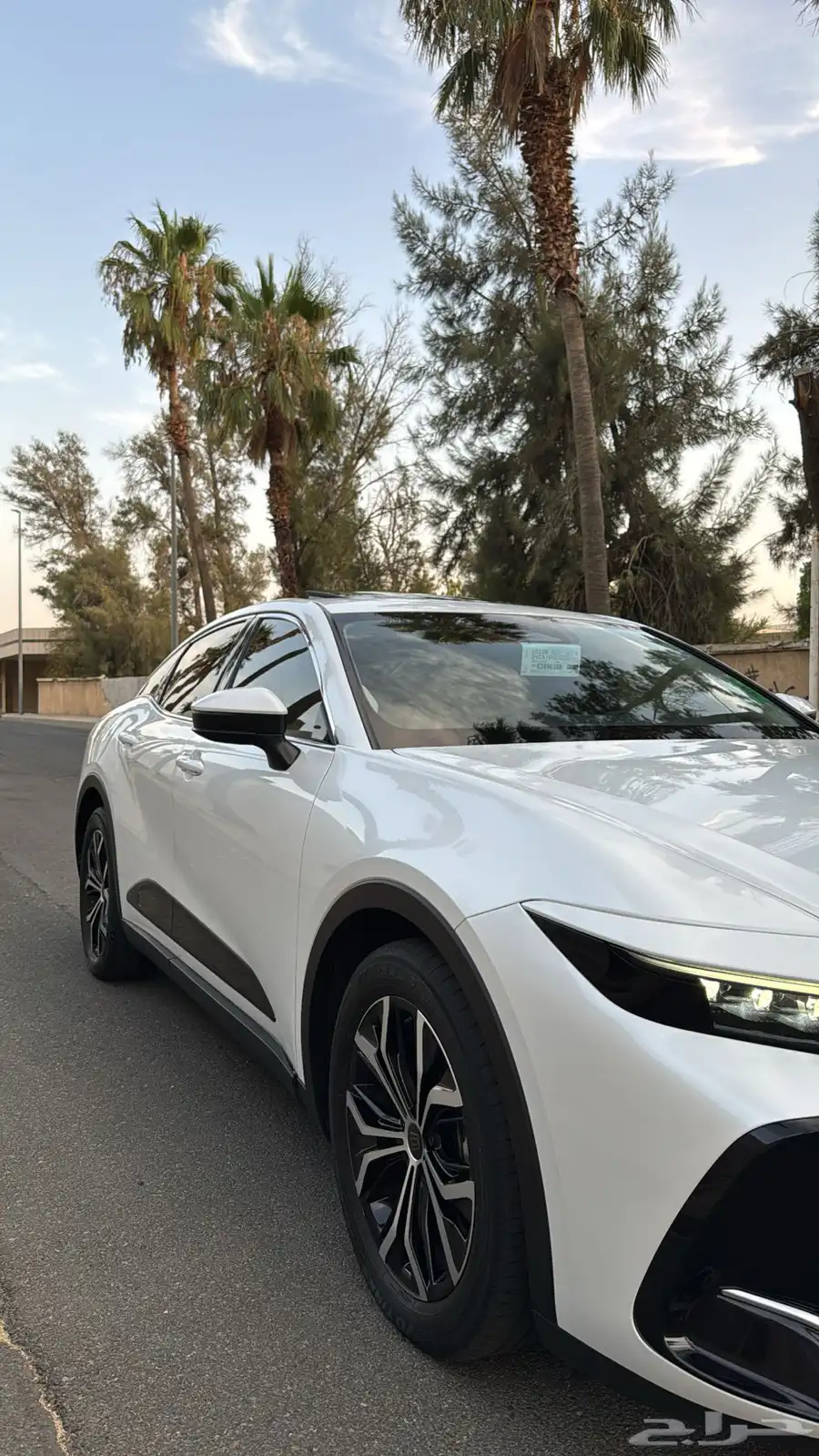 للبيع تويوتا كراون 2023 بريميوم 8
