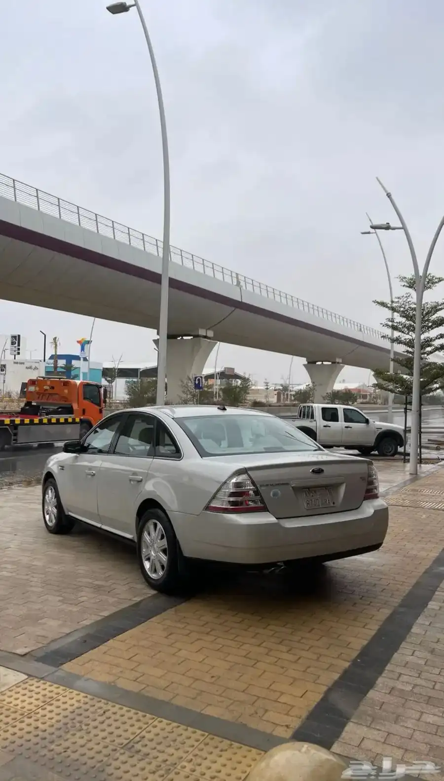 FORD TAURUS 2008 4