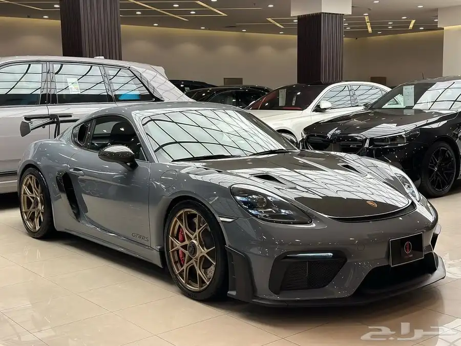 Porsche GT4RS Weissach 2023 1
