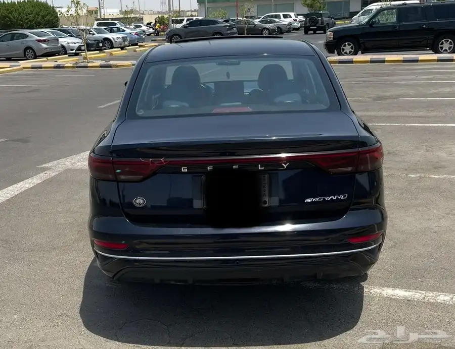 جيلي امجراند7 فل كامل 2023 أعلى فئة7 Geely Emgrand 1