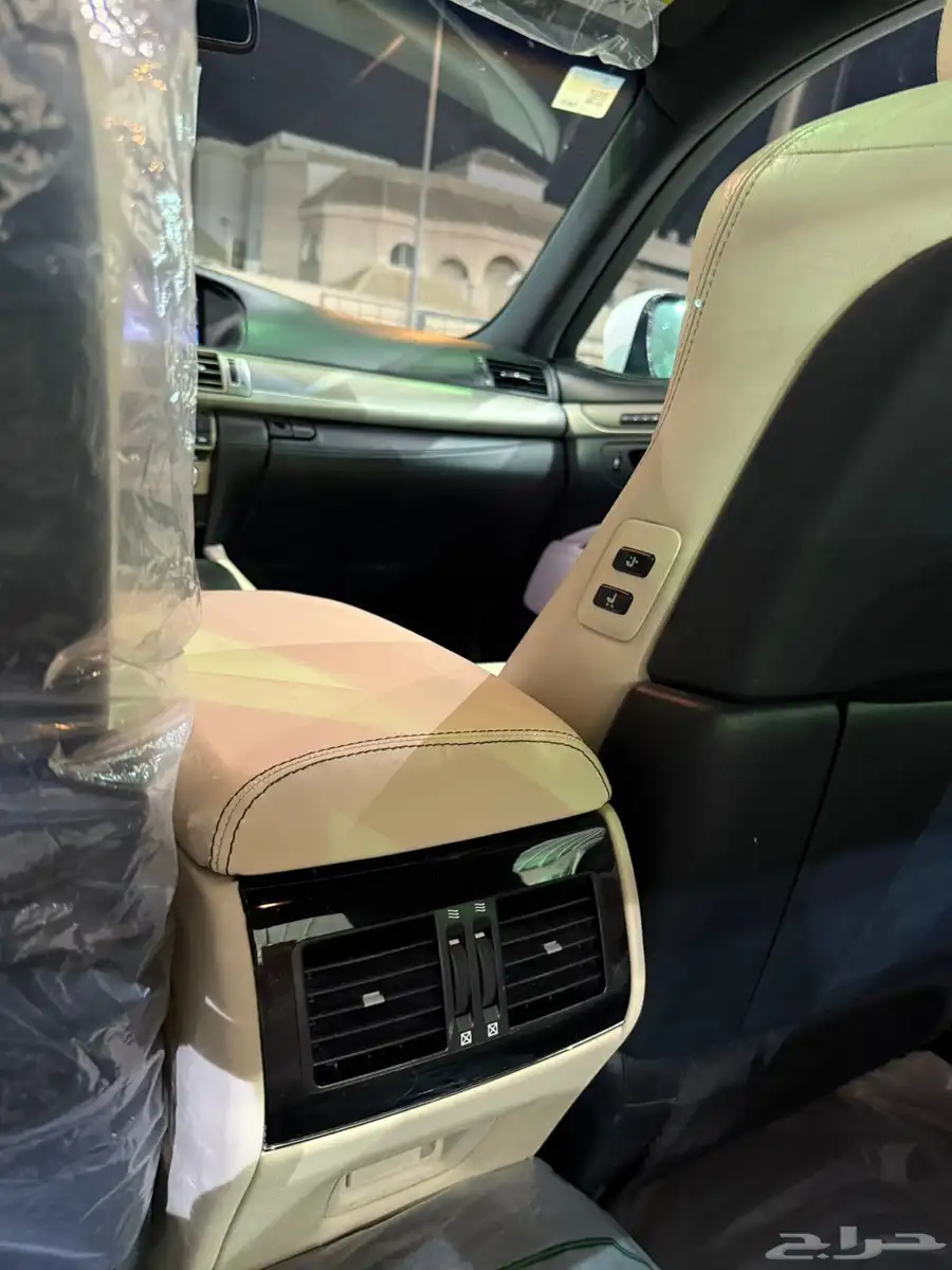 للبيع لكزس موديل 2013 LS 460 اسبورت 11