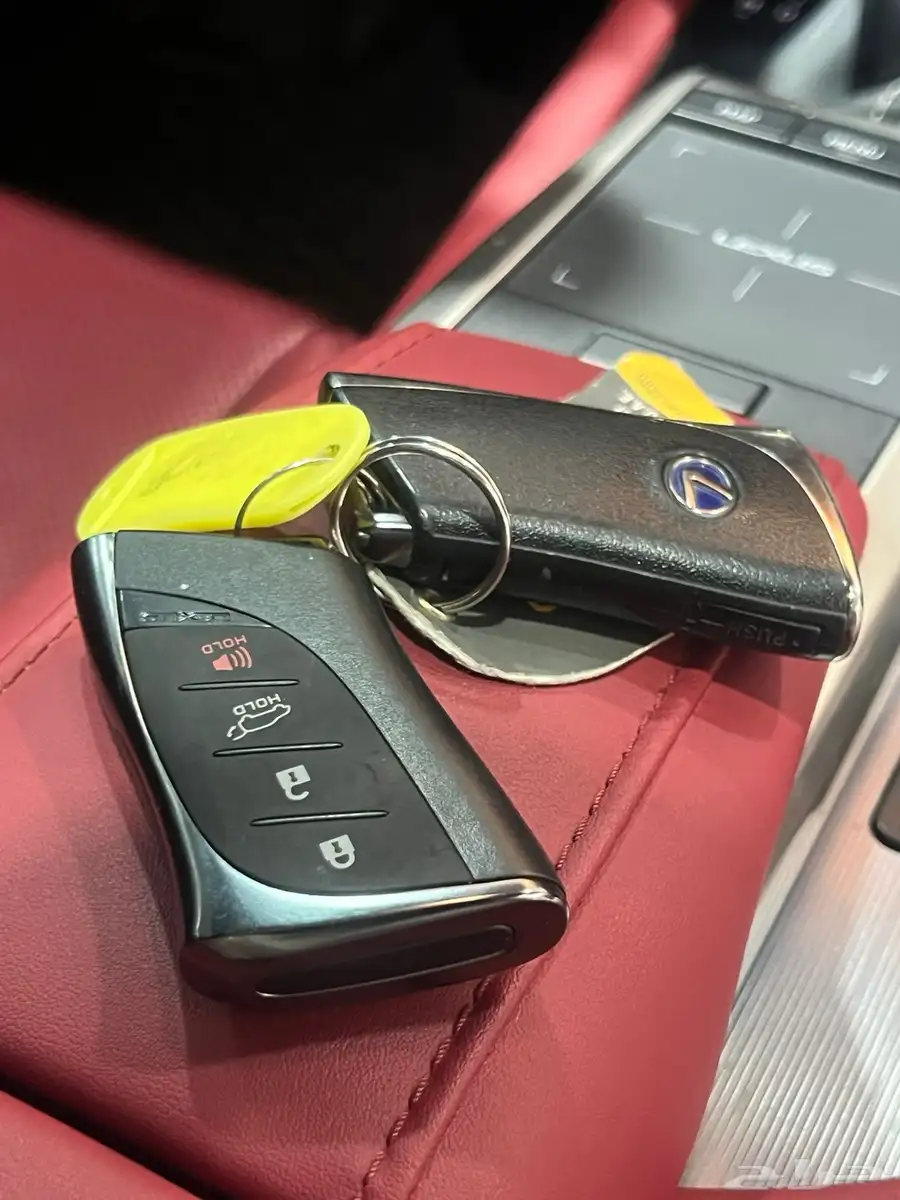 لكزس RX 350 F Sport موديل 2022 ( ممشى قليل ) 38