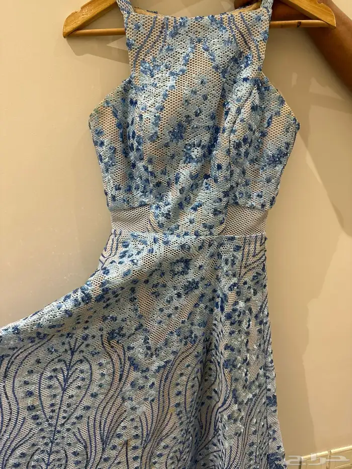 فساتين للبيع 1