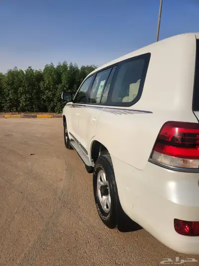 لاندكروزر ديزل 2019 13