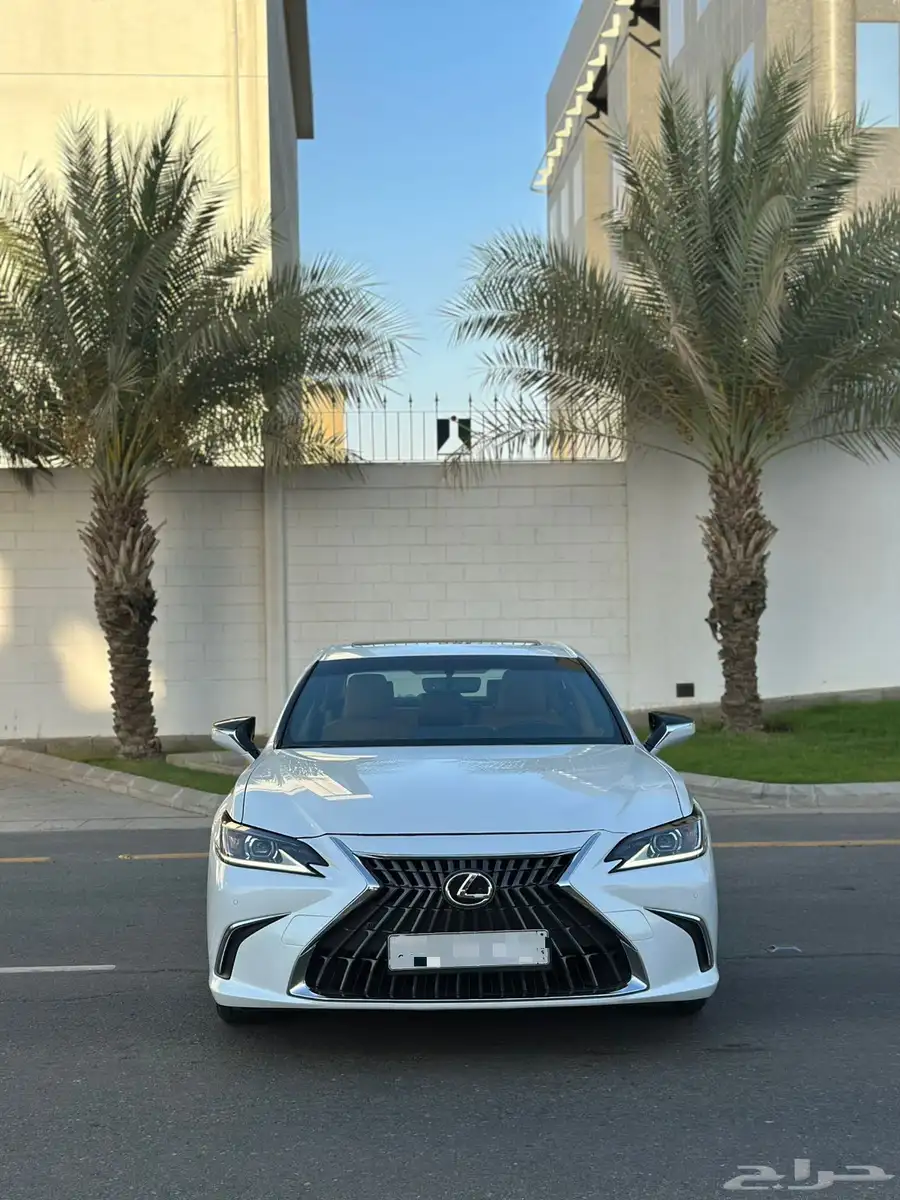 لكزس ES250 2023 AA بنزين 1