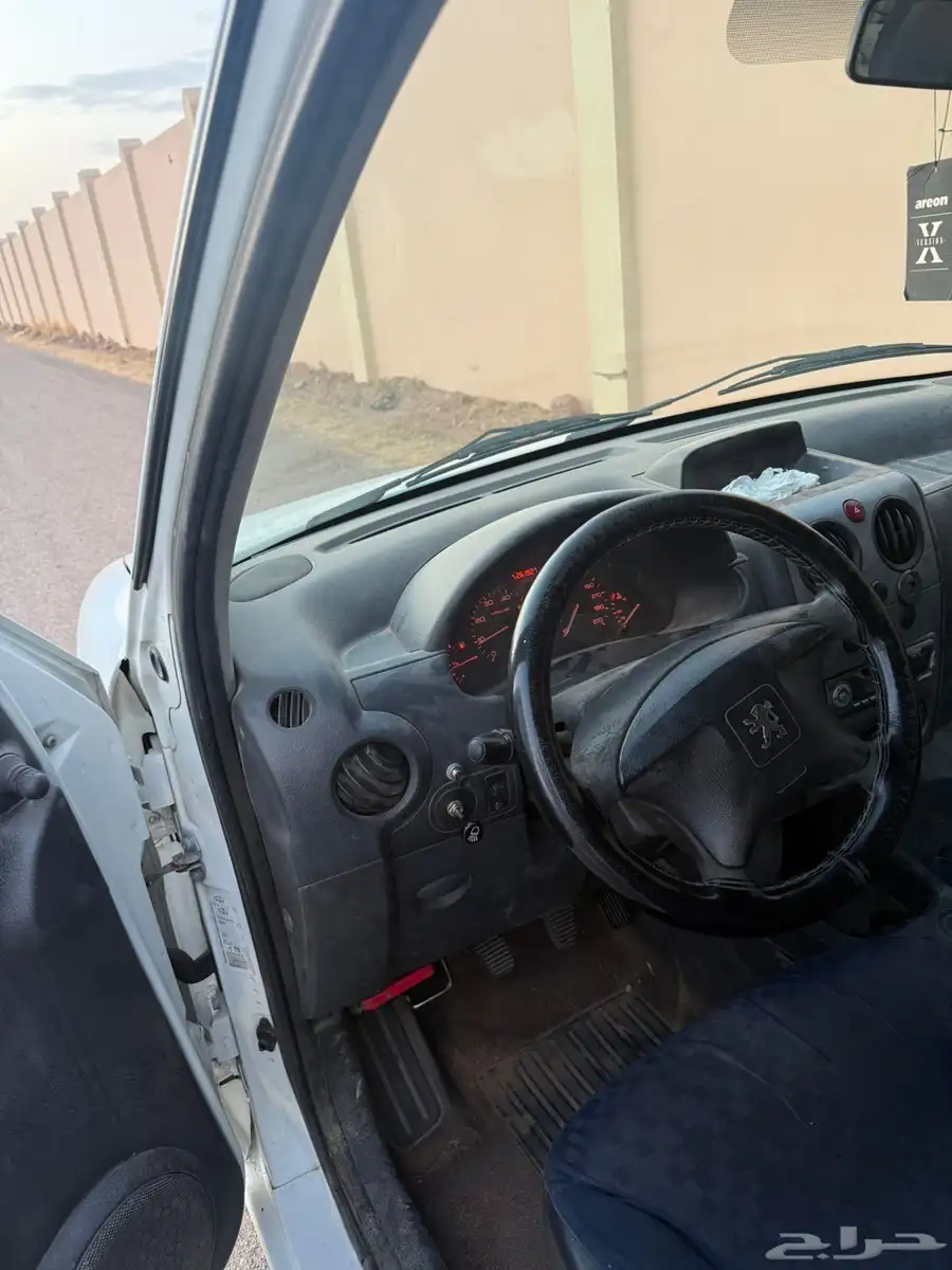 بيجو فان باص نقل بضائع 4