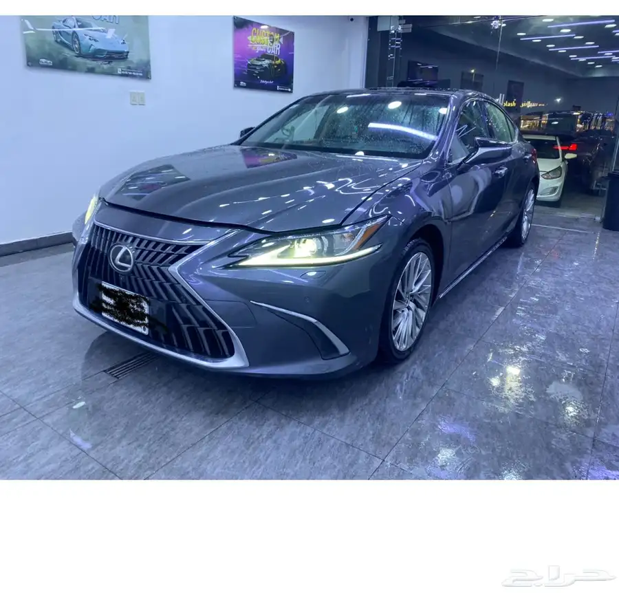 لكزس ES350 2022 1