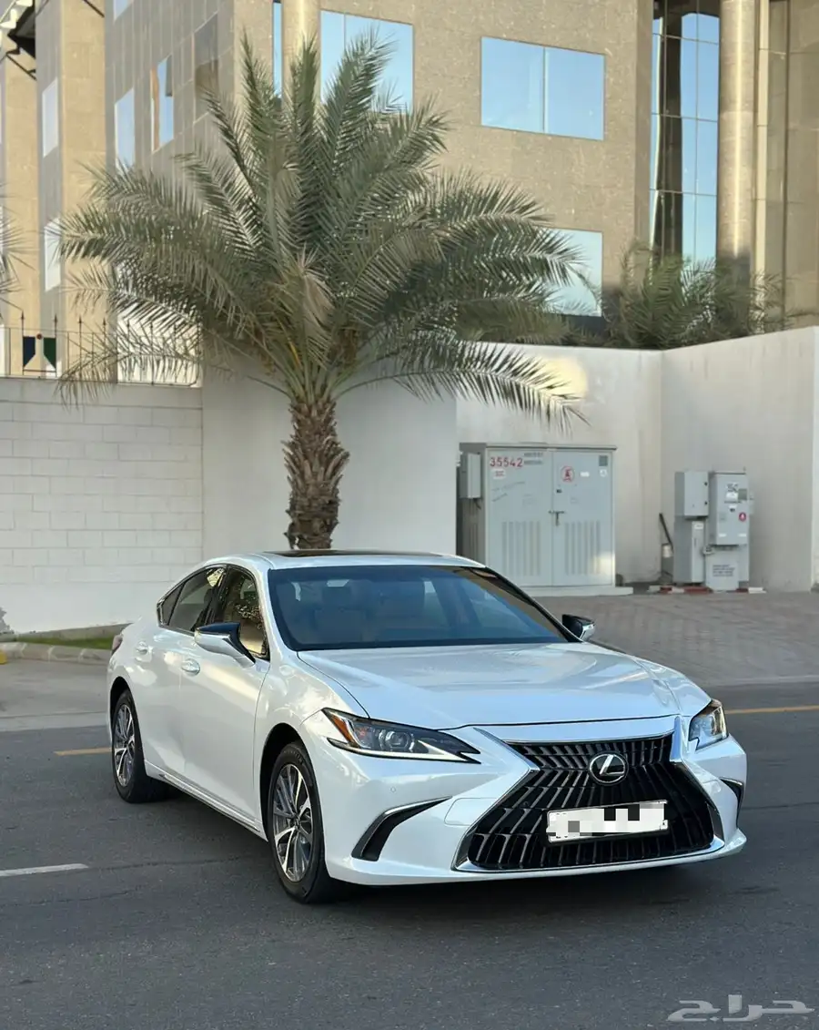 لكزس ES250 2023 AA بنزين 0
