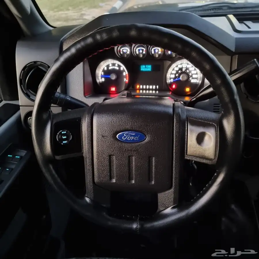 ونيت فورد F350 عداد قليل 2015 23