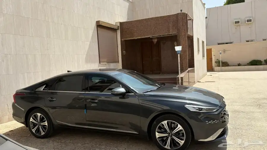 كيا 2023K8 1