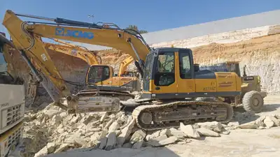 بوكلينات للهدم مقابل الحديد 0