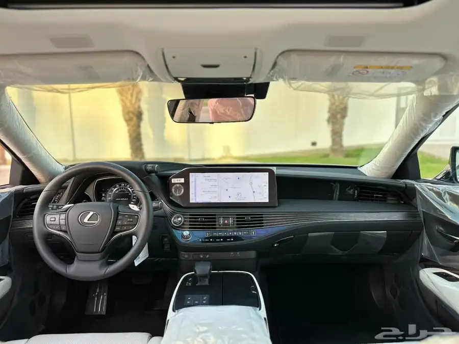 لكزس LS350 2024 شبه جديدة 24
