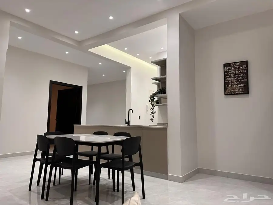 شقة ايجار جديده موؤثثه مطله على ابها 11