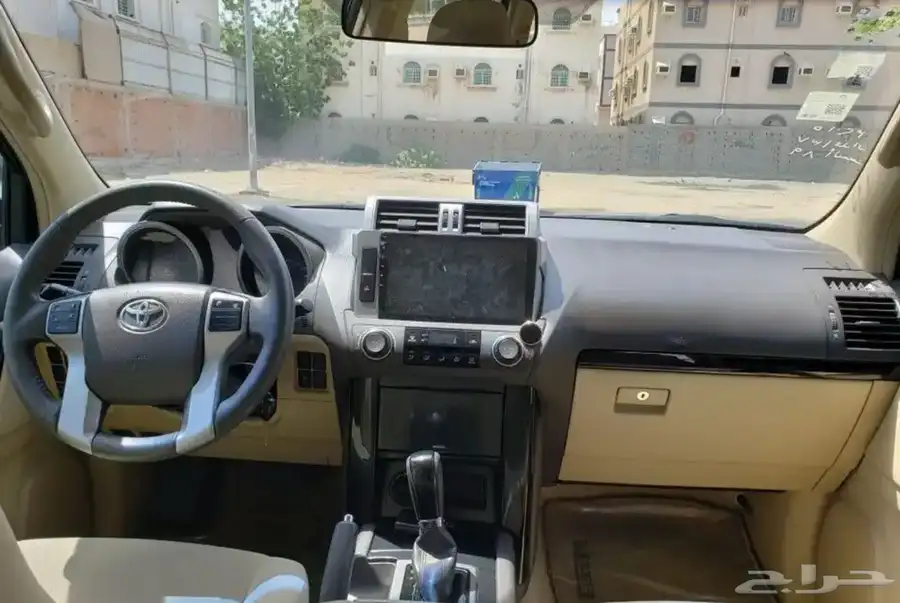 تويوتا برادو 4سلندر 2015 9