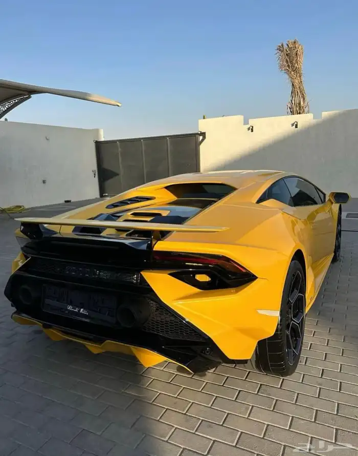 لامبورجيني هوراكان 2023 للايجار 1