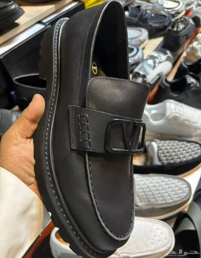 شوزات رسميه   ديور   ماركات اخرى 12