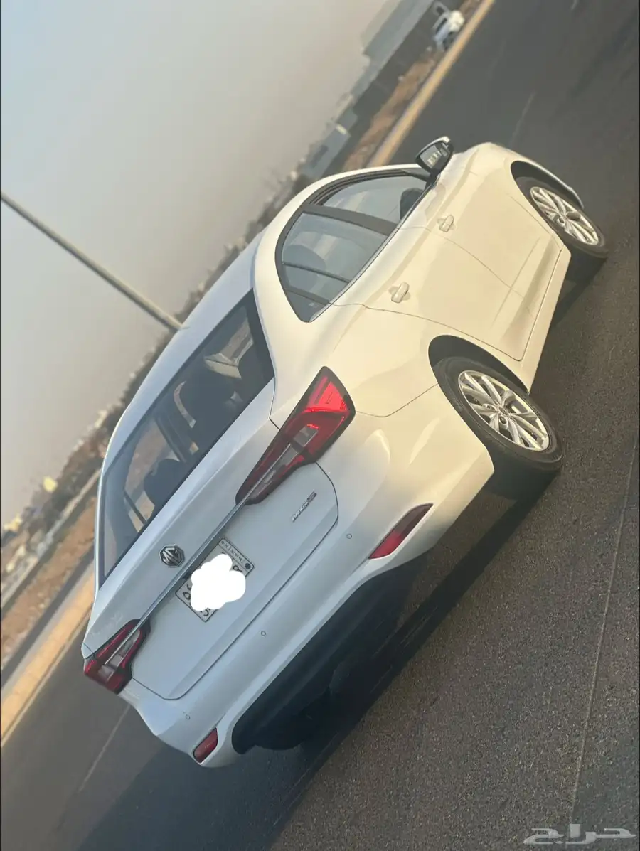 ام جي 5 وكاله موديل 2023 عداد 40 الف 5