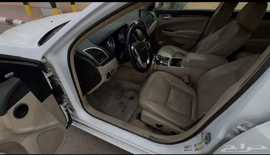 كرايسلر v6 2012 اقبل بدل 10