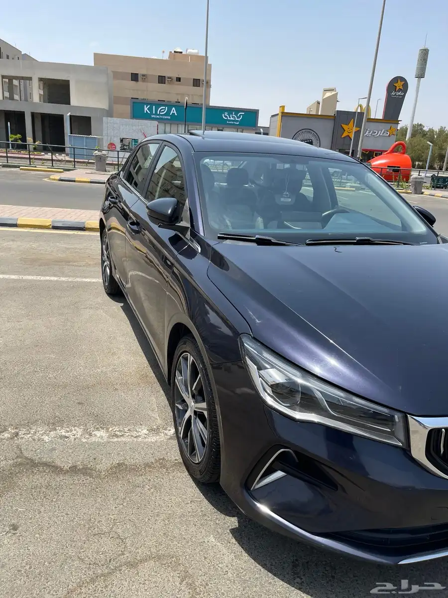 جيلي امجراند7 فل كامل 2023 أعلى فئة7 Geely Emgrand 3