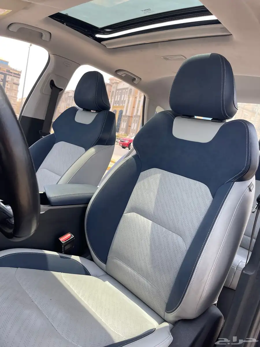 جيلي امجراند7 فل كامل 2023 أعلى فئة7 Geely Emgrand 18
