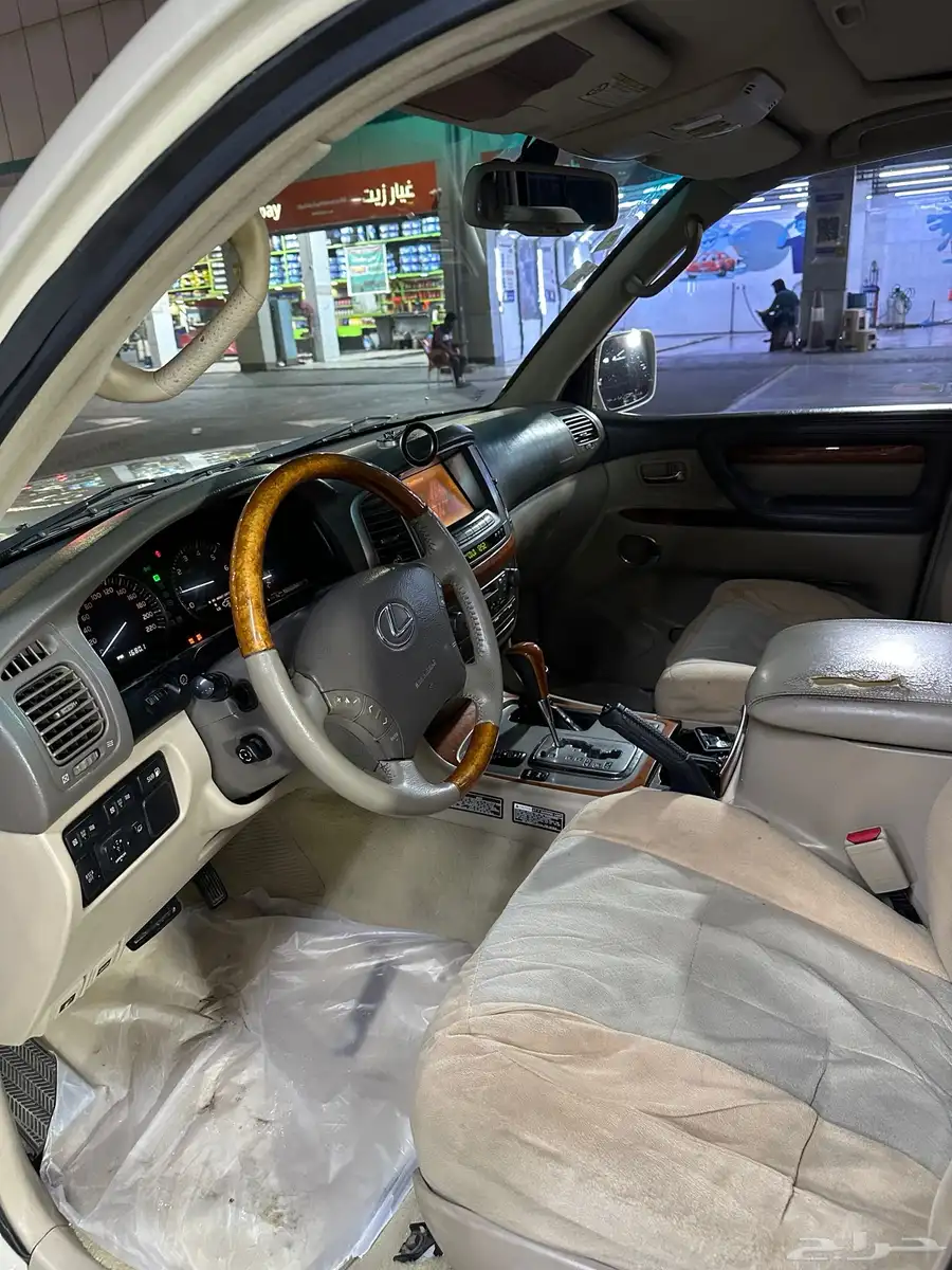 جيب لكزس LX470 2006 4