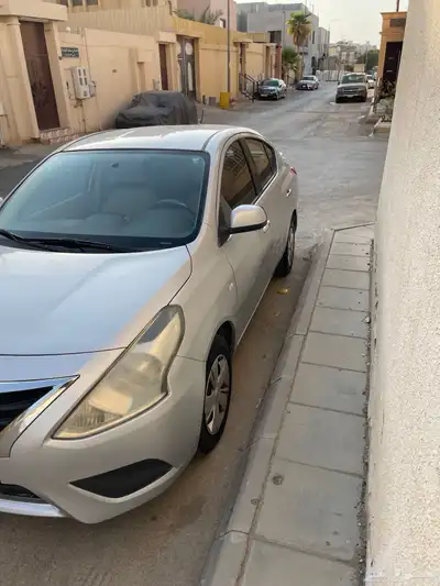 للبيع نيسان صني 2017 2