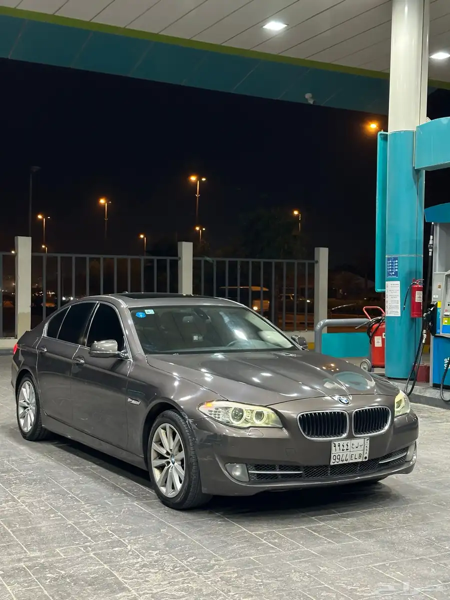 بي ام BMW 520i موديل 2012 مستخدم 0