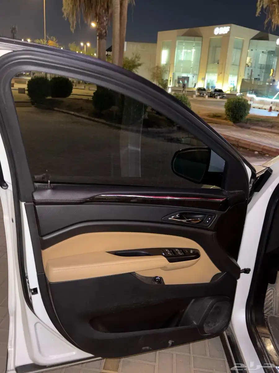كاديلاك SRX4 - الجميح - نظيف 8