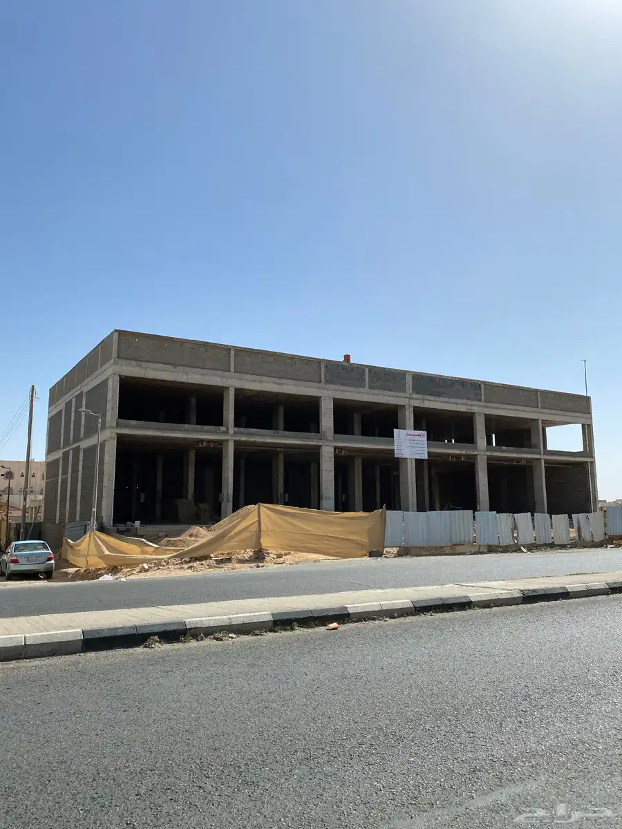 مجمع تجاري للايجار بالطائف بالواسط 0