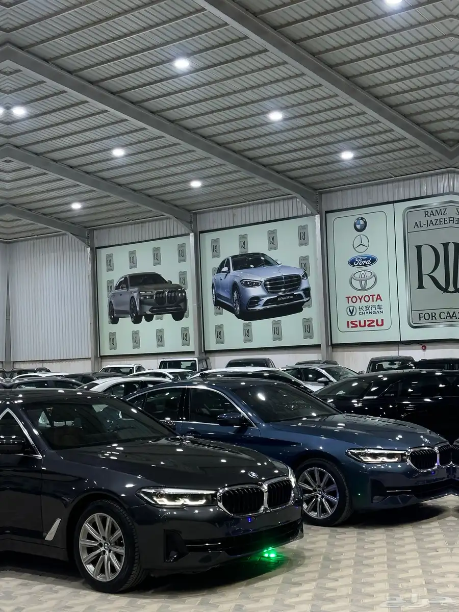 BMW 520i 2023 ناغي 6