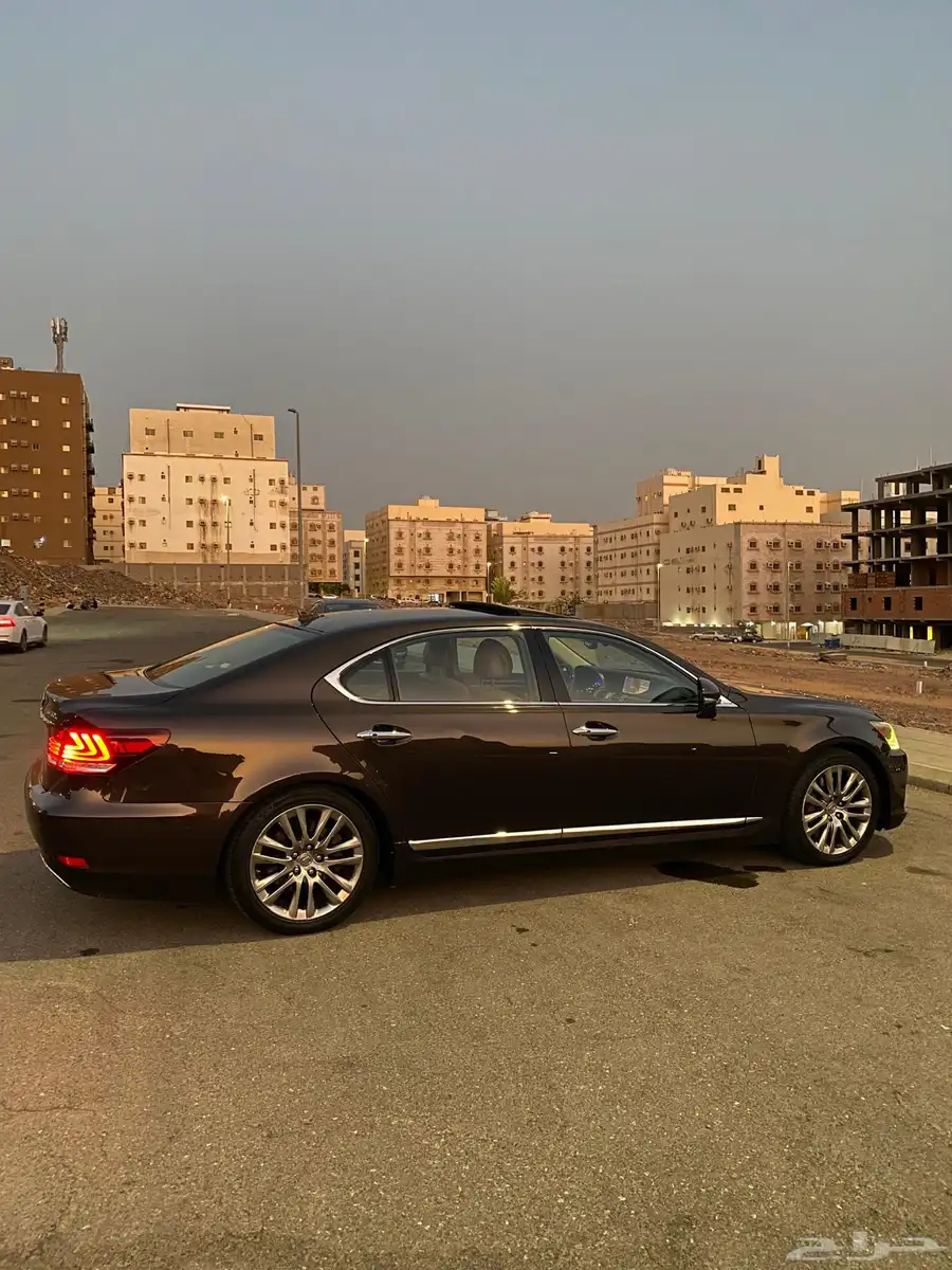 للبيع لكزس 2013 460 LS 2