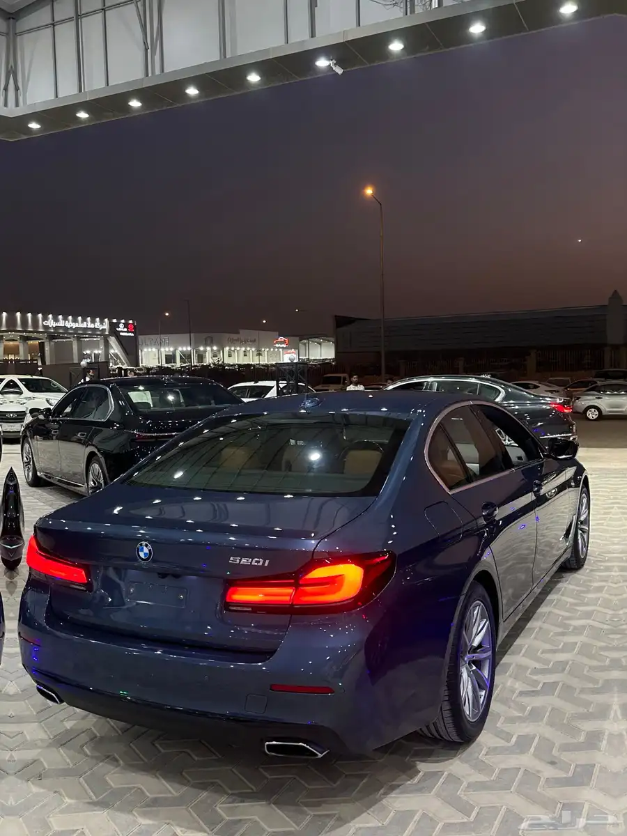 BMW 520i 2023 ناغي 3
