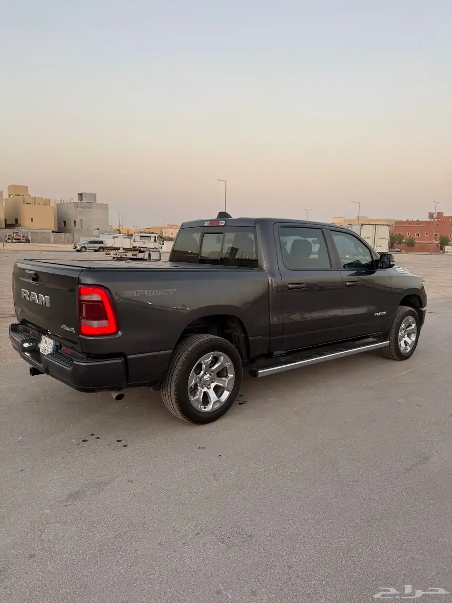 رام 1500 بيق هورن 2021 5