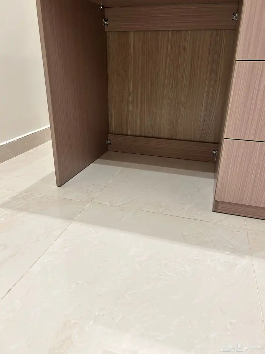 طاولة لي البيع 2