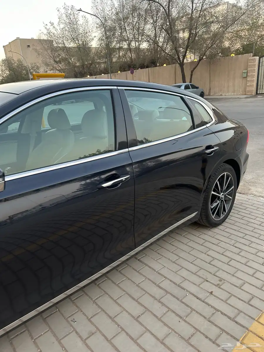 للبيع أزيرا 2022 13