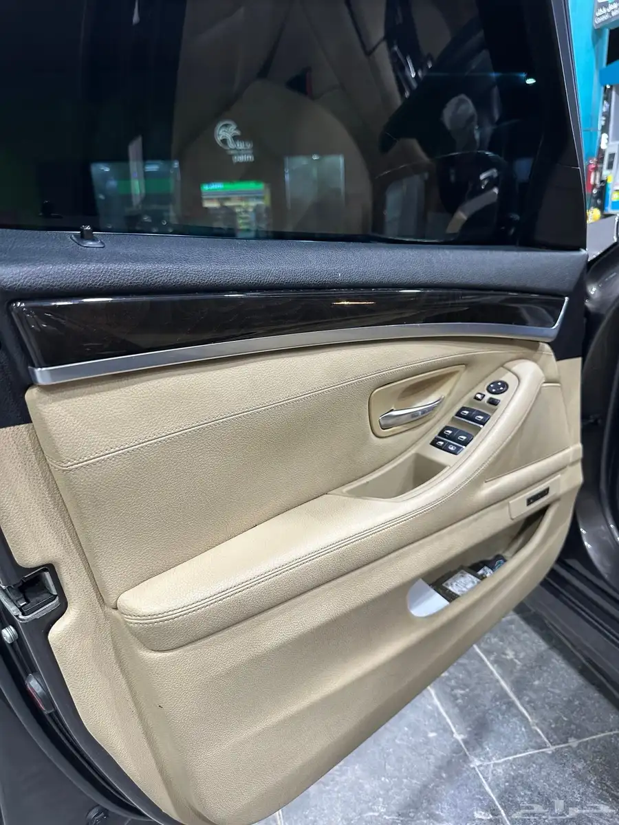 بي ام BMW 520i موديل 2012 مستخدم 12