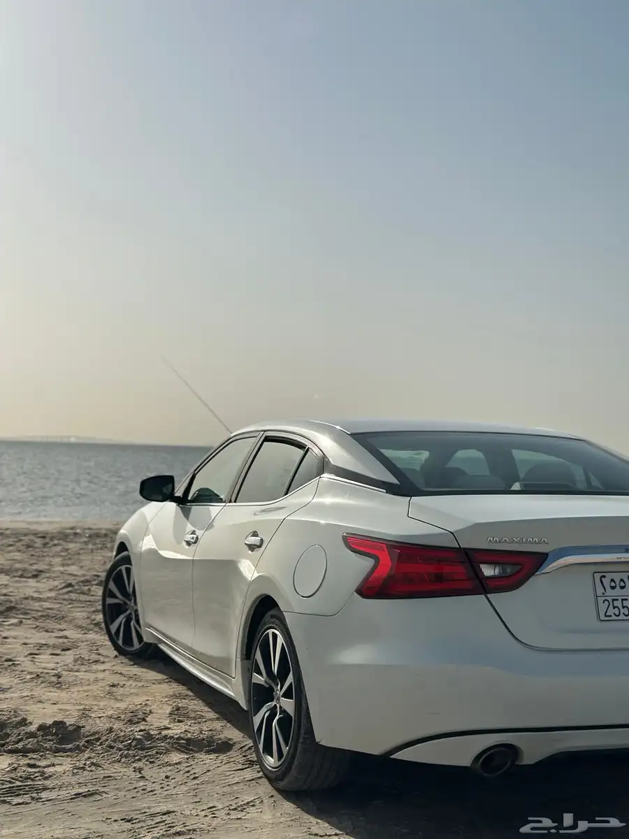 Nissan maxima 2016 1