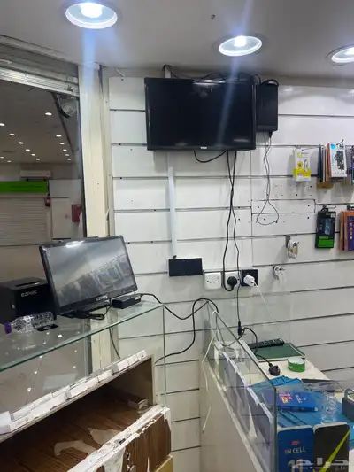 محل اتصالات للتقبيل  مجمع الابراج 3