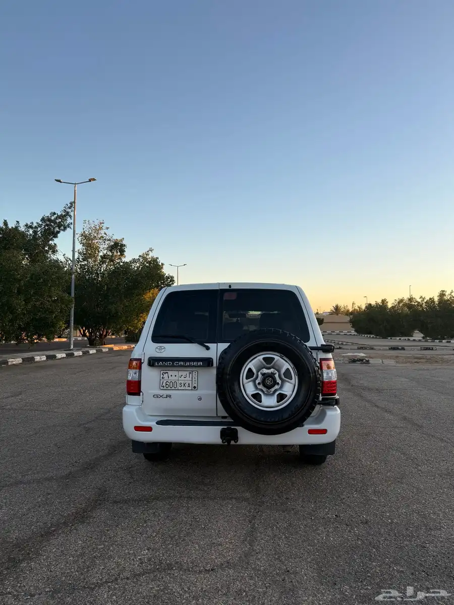 لاندكروزر جي اكس ار 2004 3