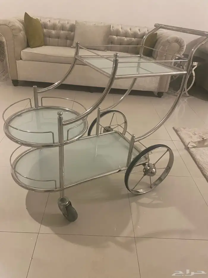 عربية تقديم طعام ممتازه 0