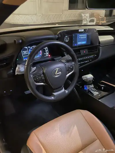 لكزس ES350 موديل 2024 14