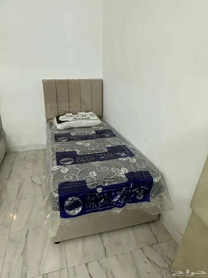 سرير نفر وآحد موجود عندي في جملة اسعار 1