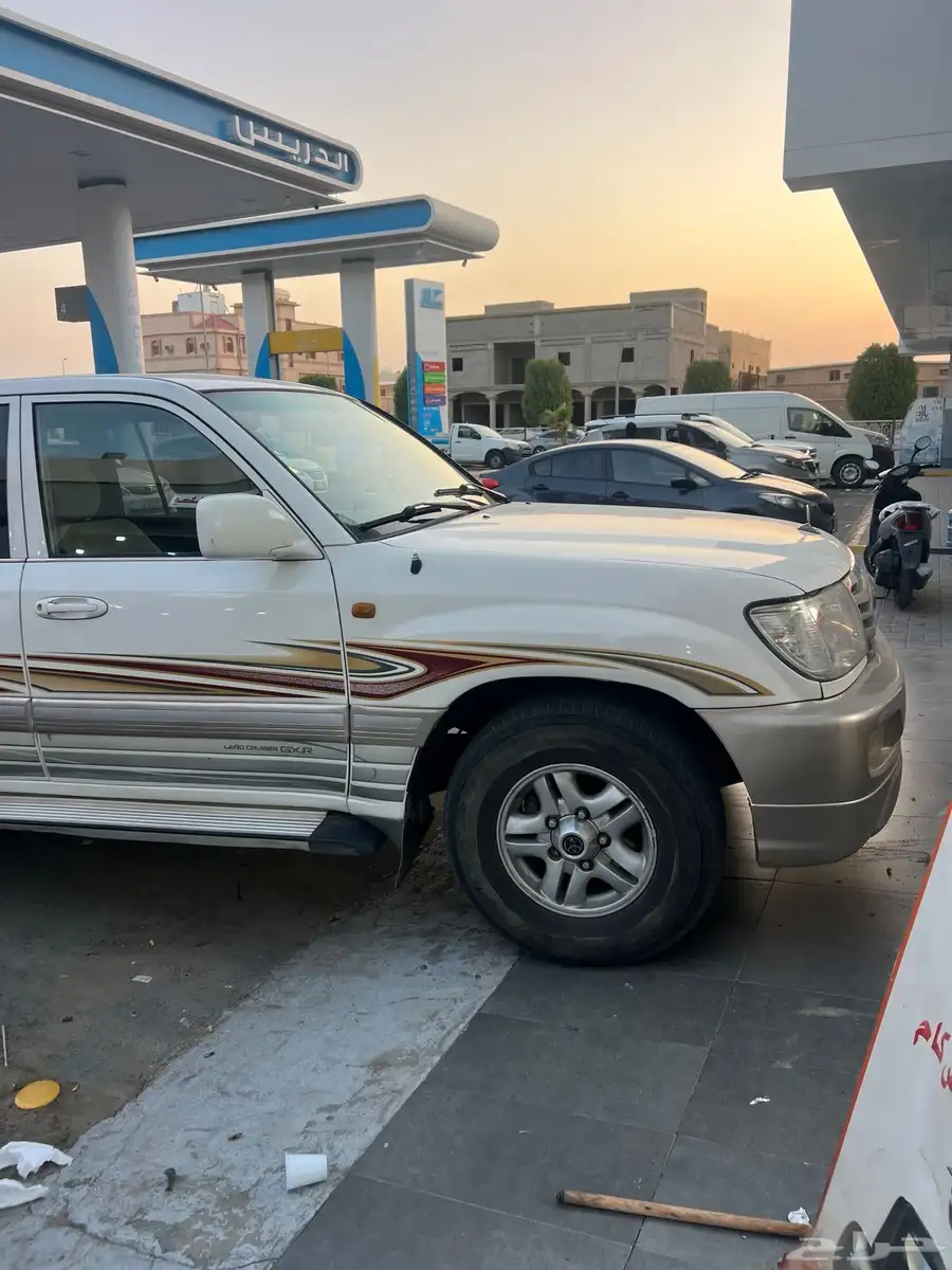 تويوتا لاندكروزر 2