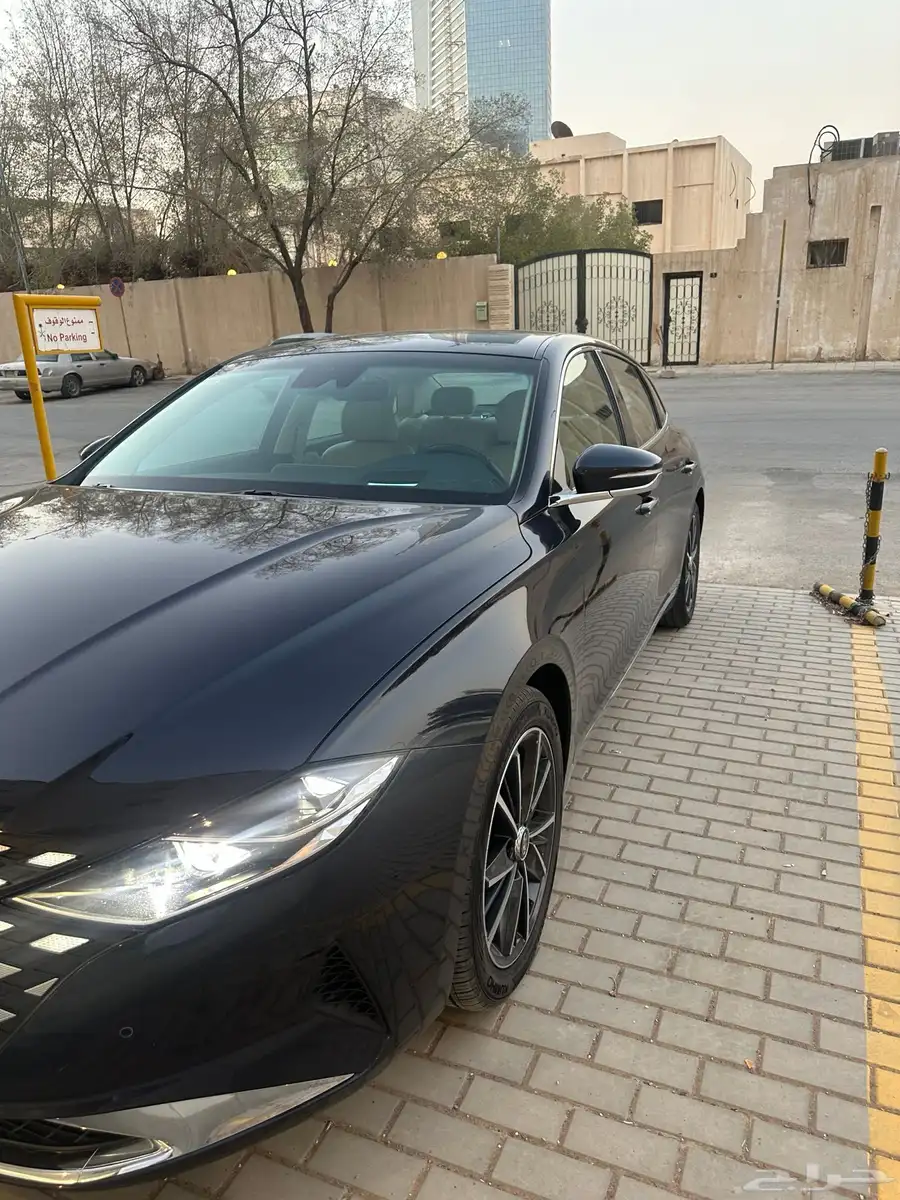 للبيع أزيرا 2022 7