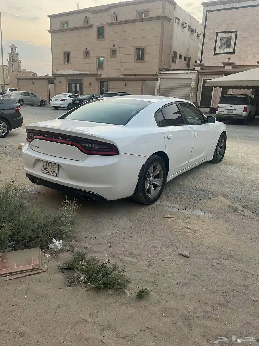 للبيع دوج تشارجر 5