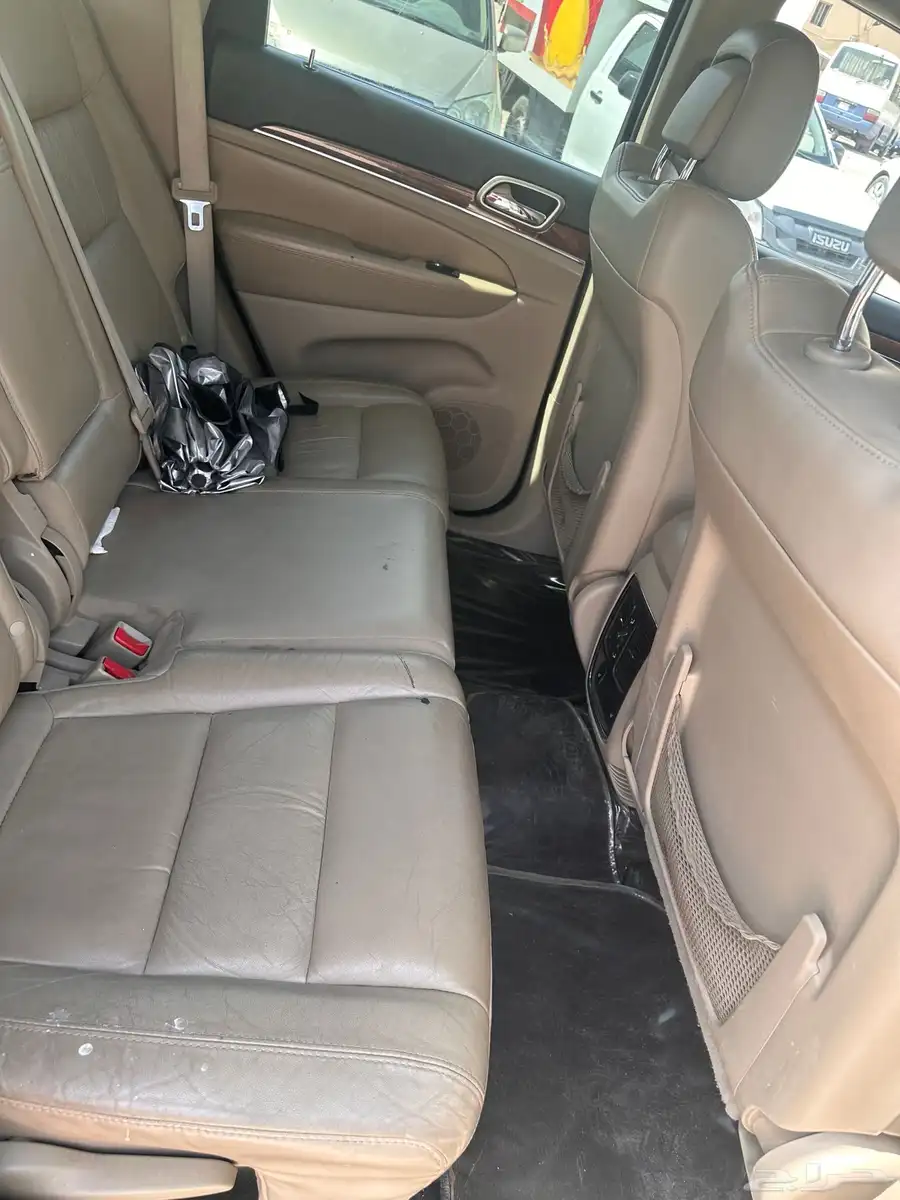 Jeep Grand Cherokee for sale in excellent condition 14