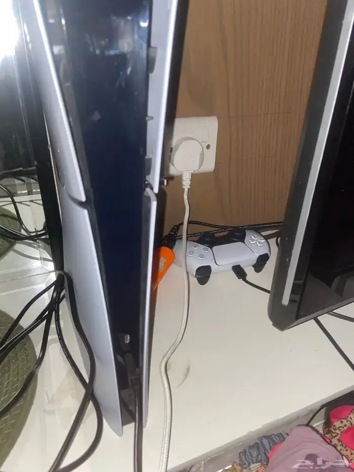 سوني فايف ضمان سنتين من جرير تجي يد2 1