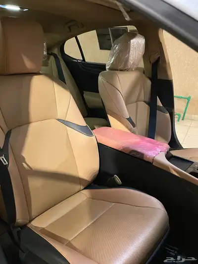 لكزس ES350 موديل 2024 8