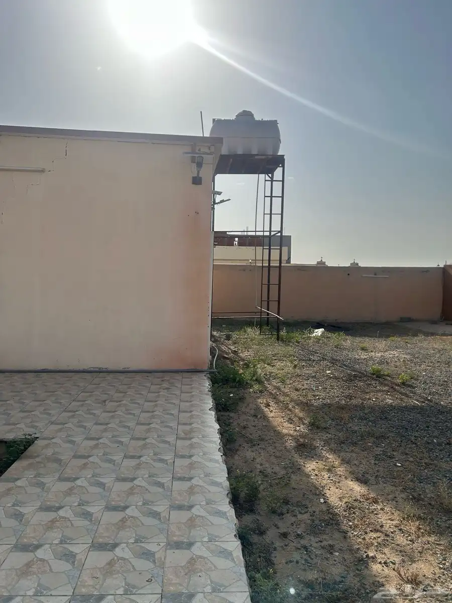ارض بالجموم مساحة 539 واستراحة بملكان 16