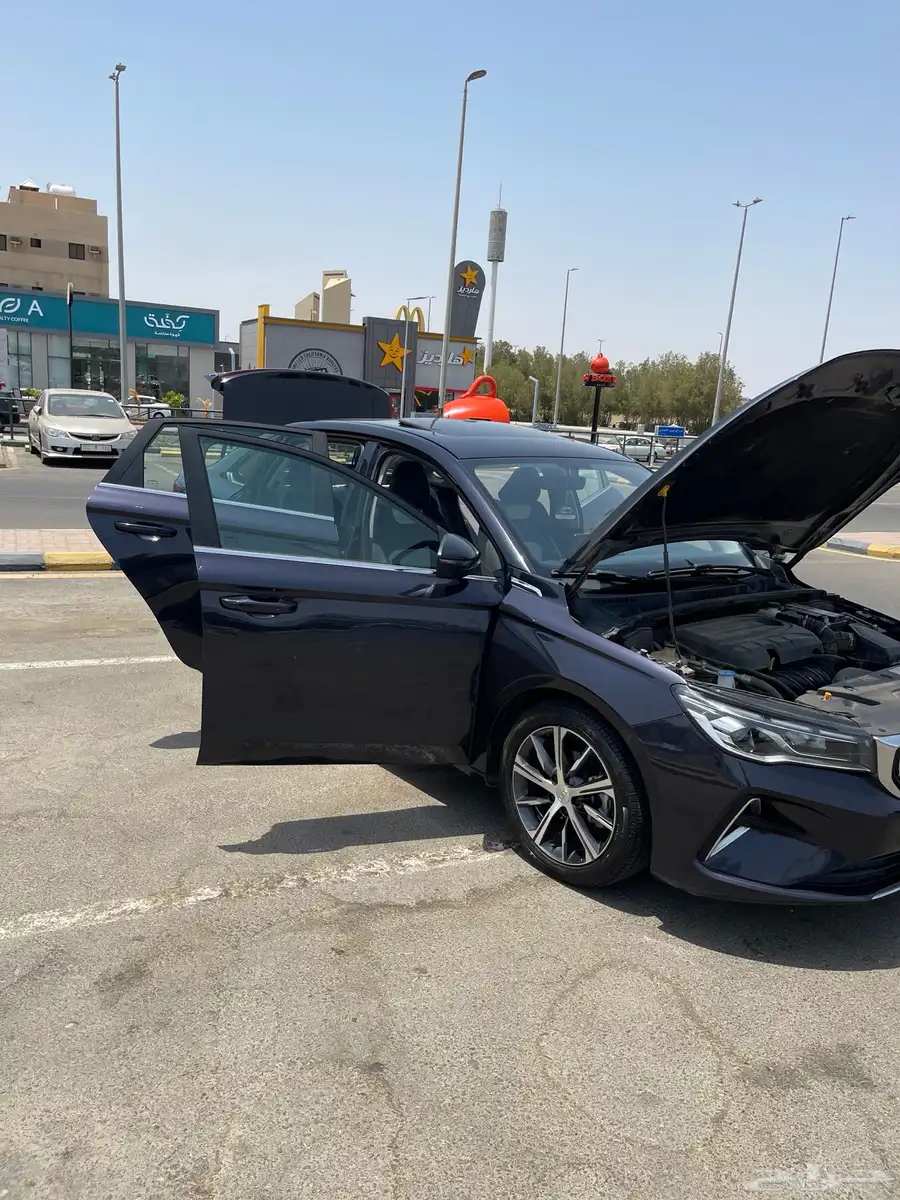 جيلي امجراند7 فل كامل 2023 أعلى فئة7 Geely Emgrand 41